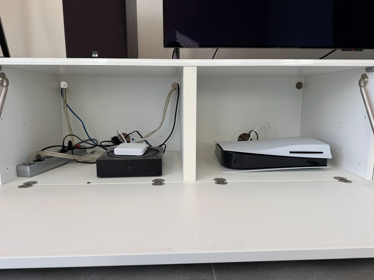 Wit hoogglans tv-meubel – foto 3